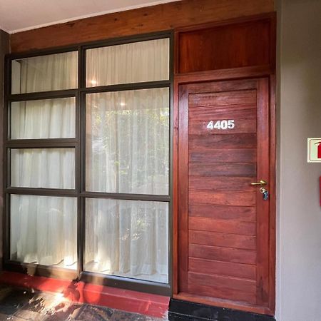 Forty 4 On Hoog Polokwane Bagian luar foto