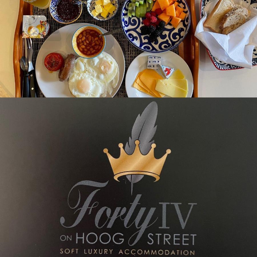Forty 4 On Hoog Polokwane Bagian luar foto
